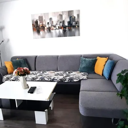 Apartment Center S 